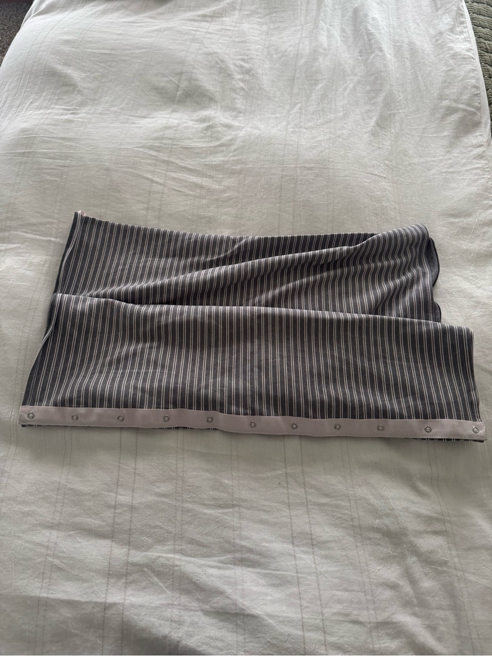 LuluLemon Bundle! Shorts, Leggings, & Scarf - Picture 5 of 7